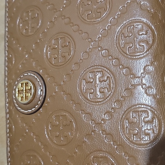 Tory Burch Wallet - Picture 2 of 8